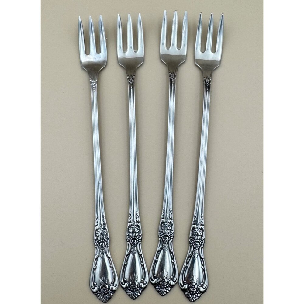 Oneida Kennett Square Set Of 4 Cocktail Forks Distinction Deluxe HH Stainless